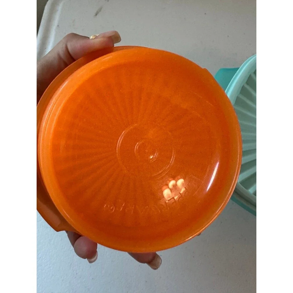 New Tupperware Servalier Food Storage Bowls Containers Mix Lot 4 Piece Set